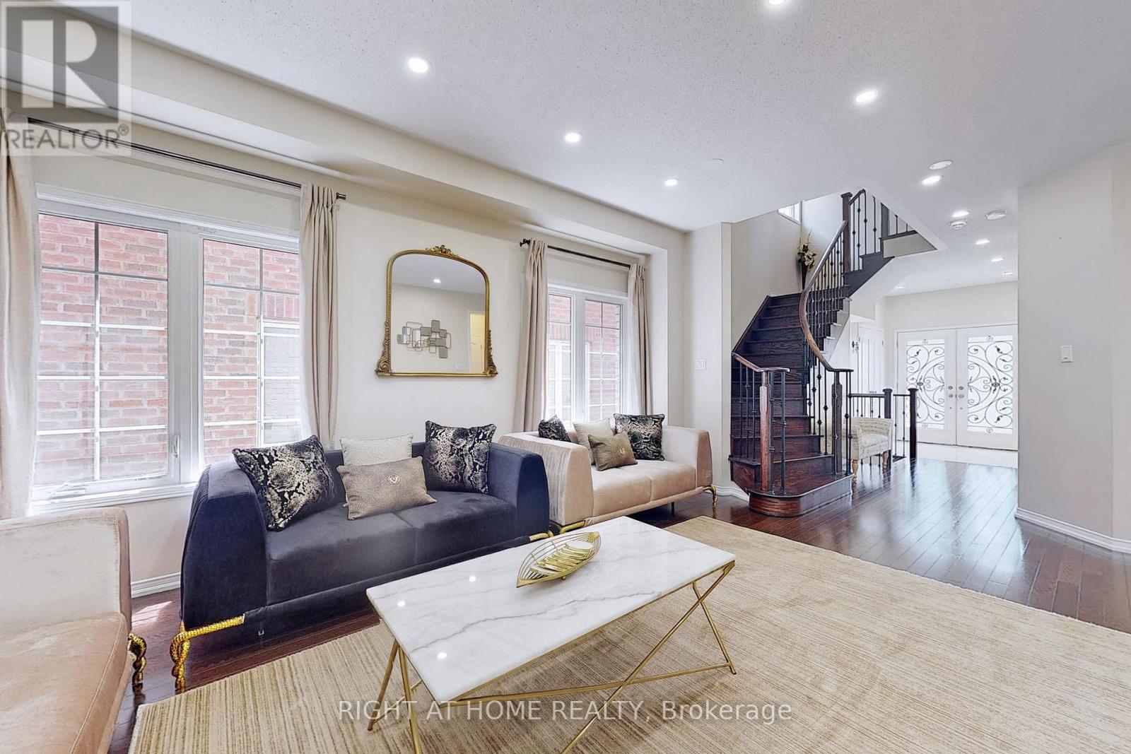 1733 Fredrick Maison Drive E, Oshawa, Ontario  L1H 8L7 - Photo 7 - E13001914