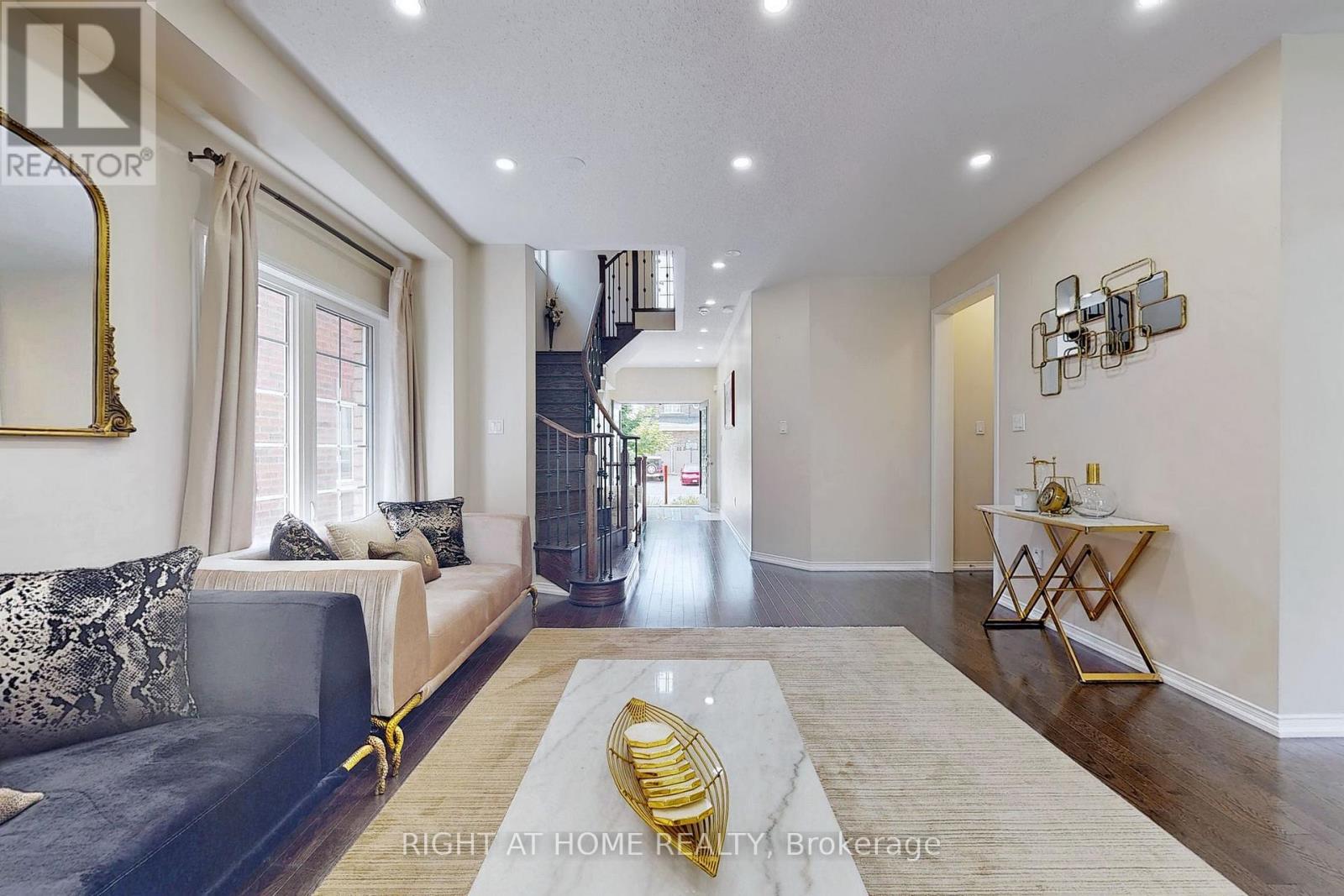 1733 Fredrick Maison Drive E, Oshawa, Ontario  L1H 8L7 - Photo 8 - E13001914