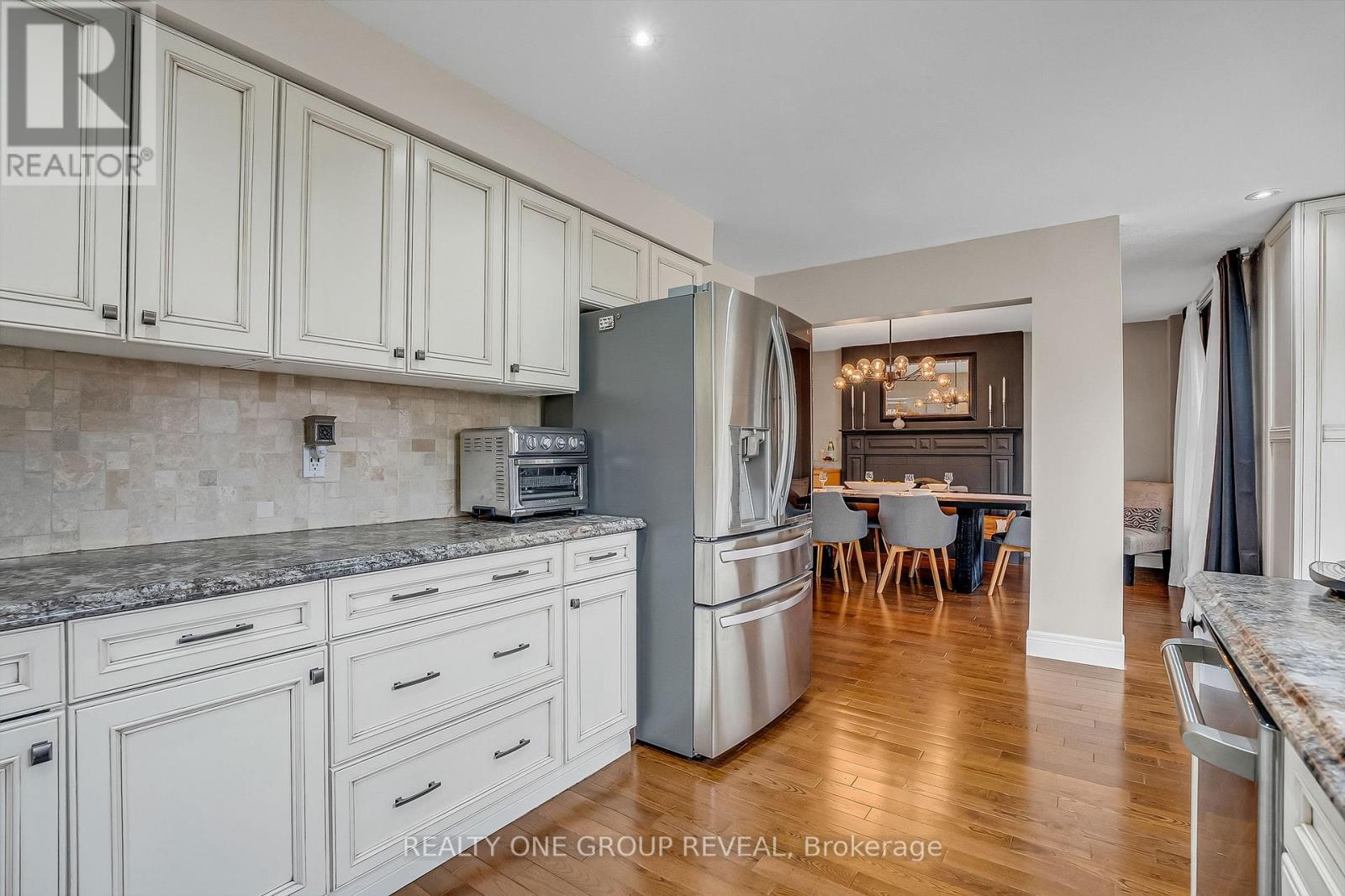 556 Rainy Day Drive, Pickering, Ontario  L1V 5Z9 - Photo 16 - E13001936