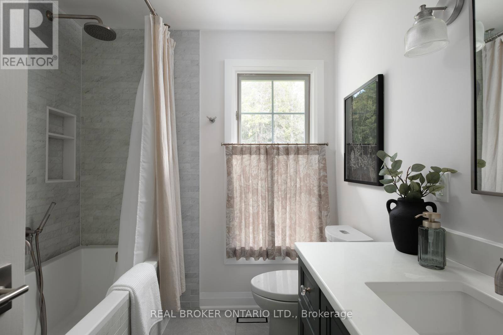 9285 Dagmar Road, Whitby, Ontario  L0B 1A0 - Photo 16 - E13001942