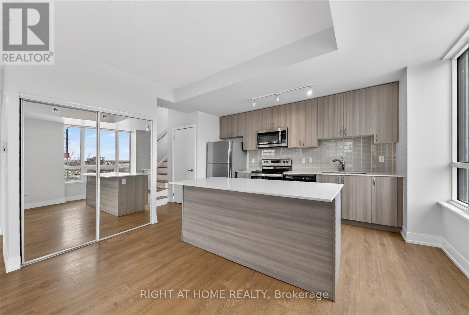 22 - 1245 Bayly Street, Pickering, Ontario  L1W 0B5 - Photo 10 - E13001946