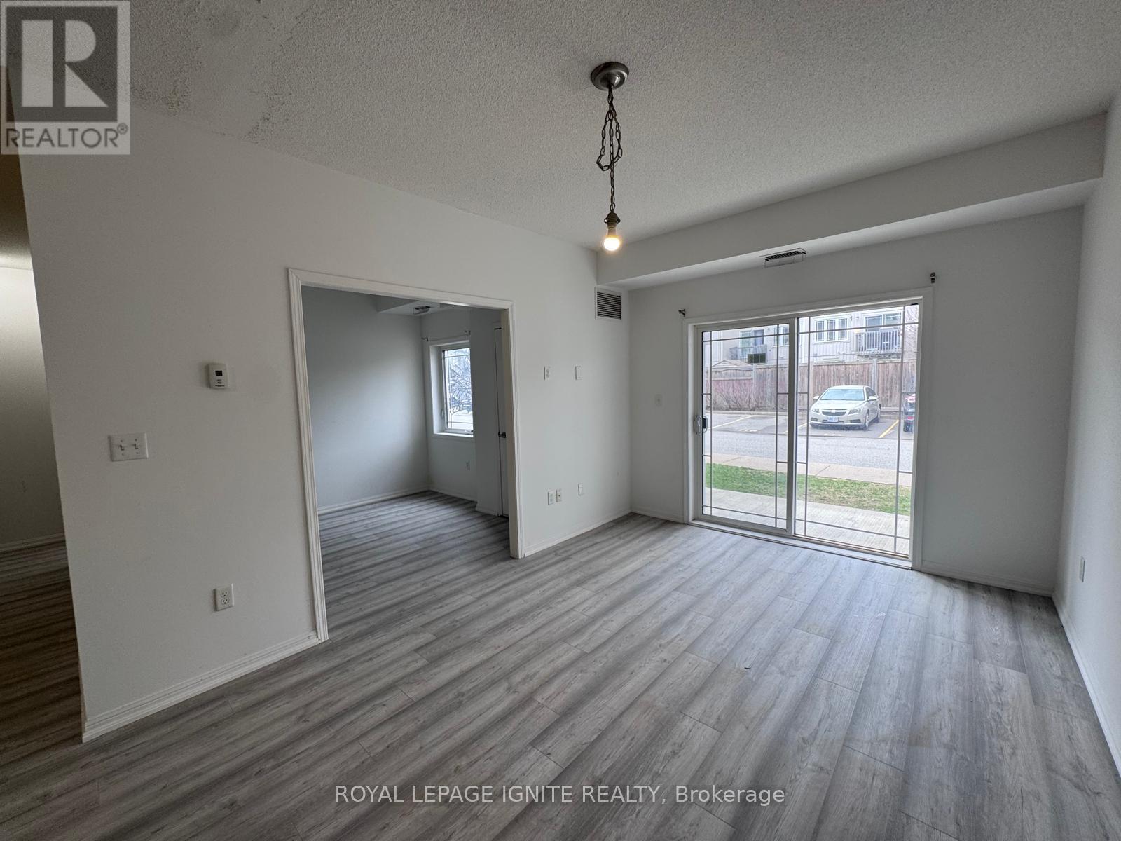 109 - 5 Sidney Lane, Clarington, Ontario  L1C 0N6 - Photo 5 - E13001964