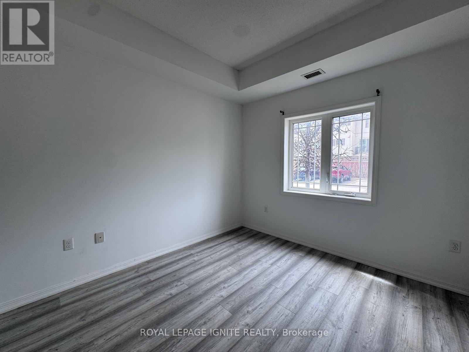 109 - 5 Sidney Lane, Clarington, Ontario  L1C 0N6 - Photo 7 - E13001964