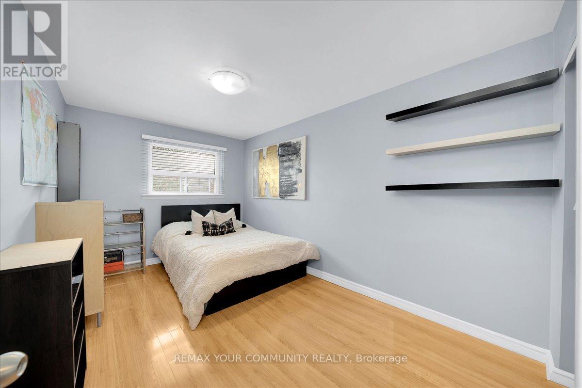 38 Goodless Court, Toronto, Ontario  M1B 1A1 - Photo 22 - E13001988