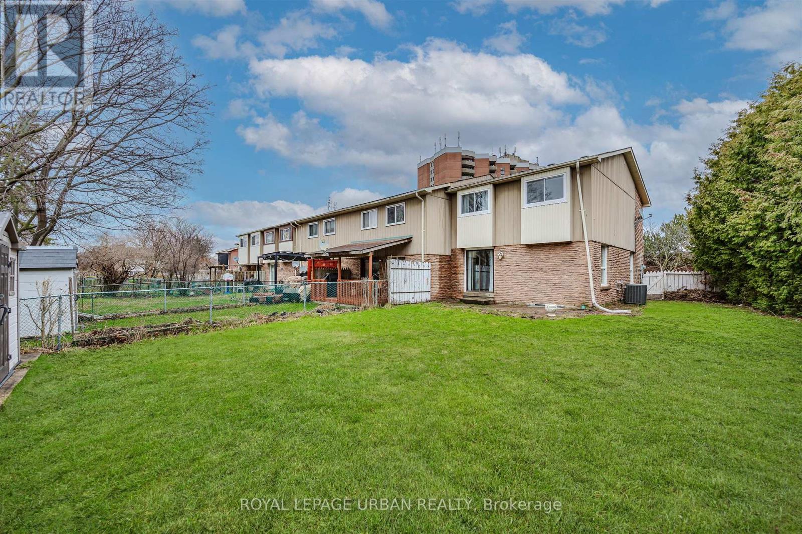 347 Braymore Boulevard, Toronto, Ontario  M1B 2W6 - Photo 42 - E13001186