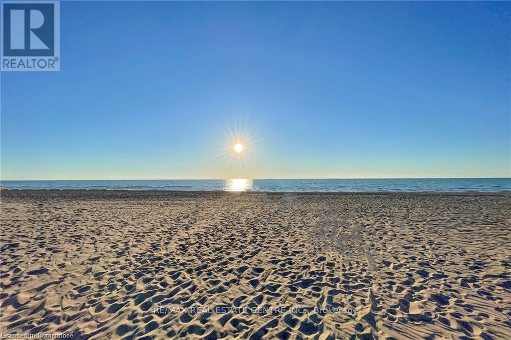 11 DIETRICH CRESCENT, Lambton Shores, Ontario