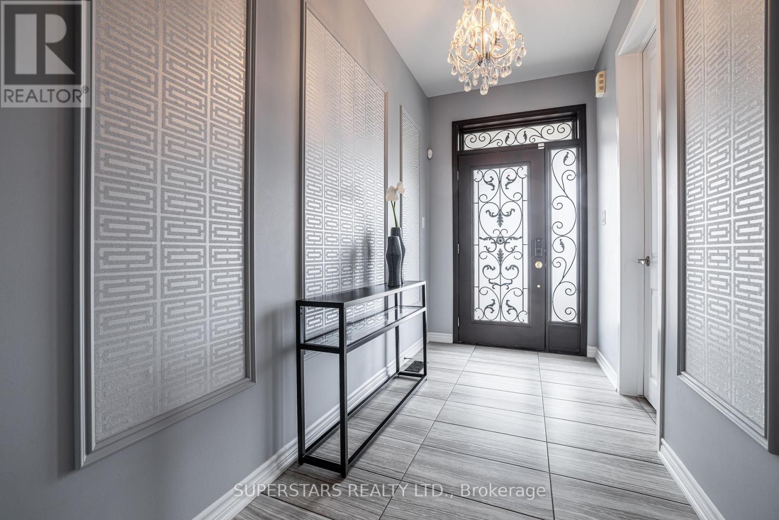 333 Thomas Phillips Drive, Aurora, Ontario  L4G 0T3 - Photo 4 - N13001872