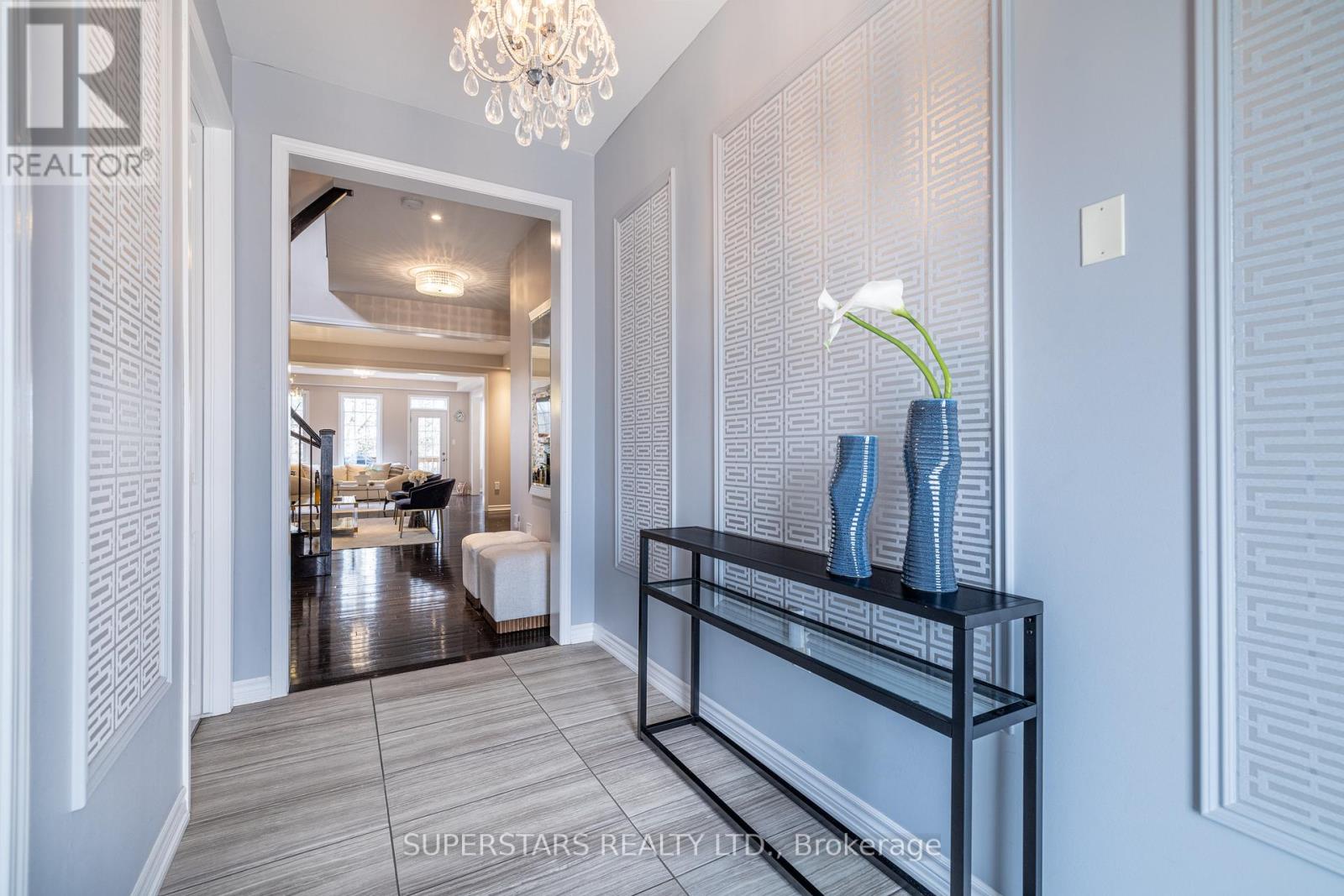 333 Thomas Phillips Drive, Aurora, Ontario  L4G 0T3 - Photo 5 - N13001872