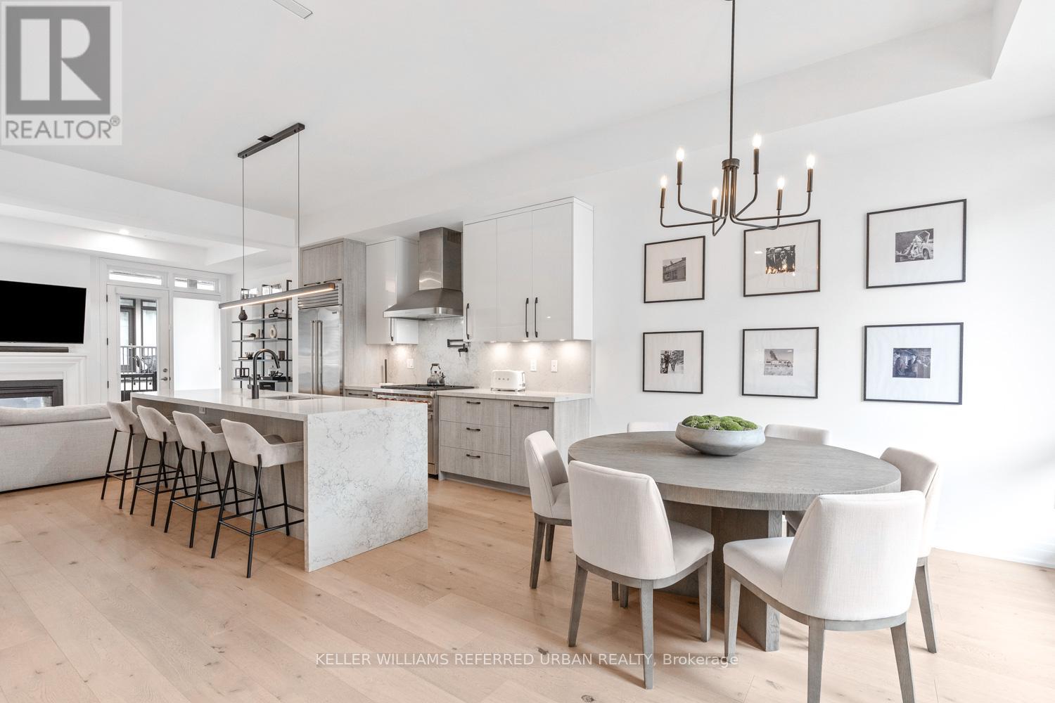 37 Globemaster Lane, Richmond Hill, Ontario  L4E 1H4 - Photo 4 - N13001876