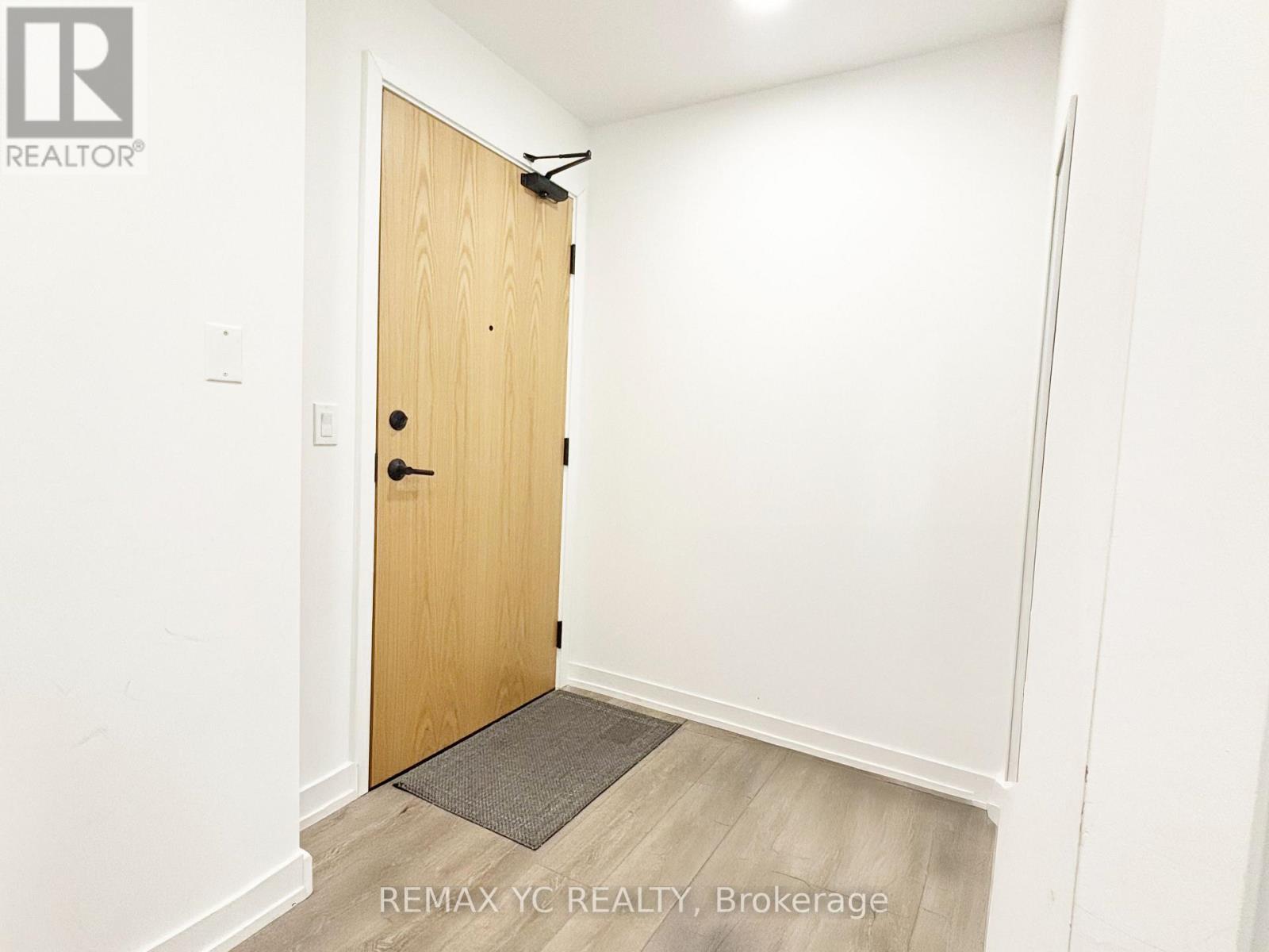 324 - 8 Beverley Glen Boulevard, Vaughan, Ontario L4J 0L5 - Photo 3 - N13001906