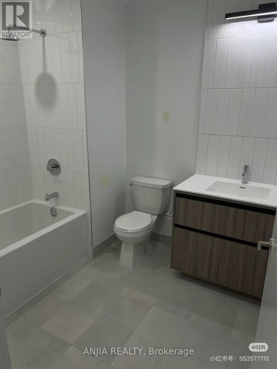 D420 - 8 Beverley Glen Boulevard, Vaughan, Ontario  L4J 8N8 - Photo 4 - N13001944