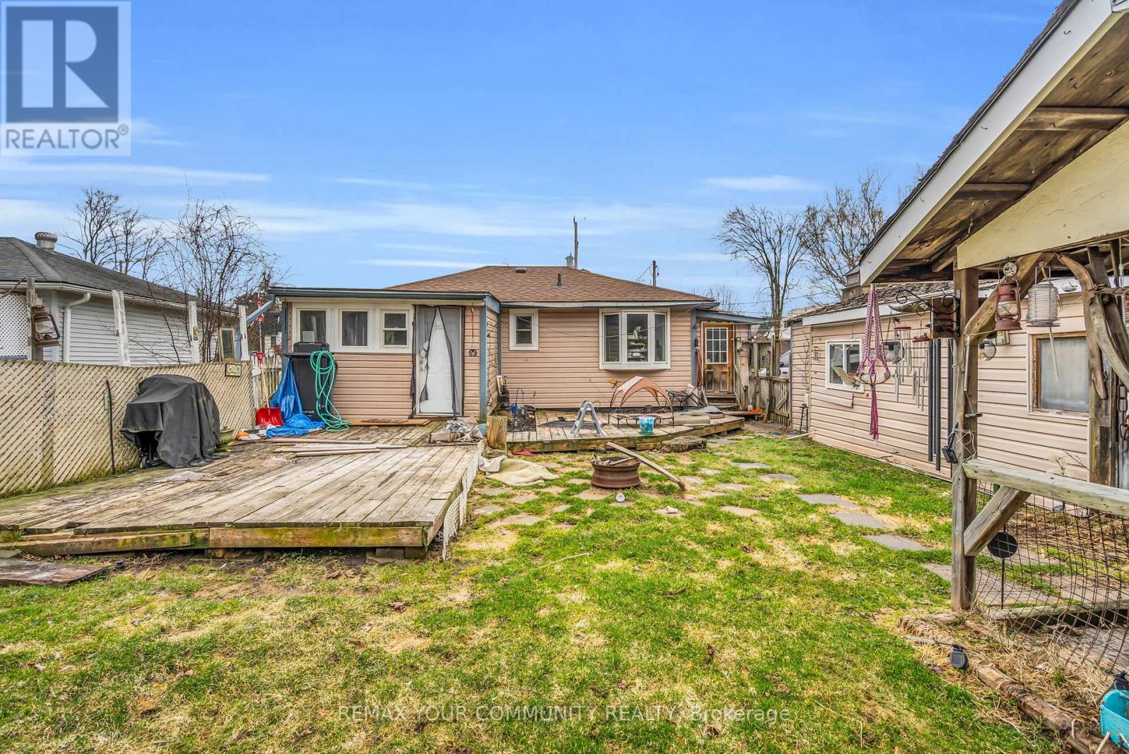 25 Grew Boulevard, Georgina, Ontario  L0E 1L0 - Photo 5 - N13001958