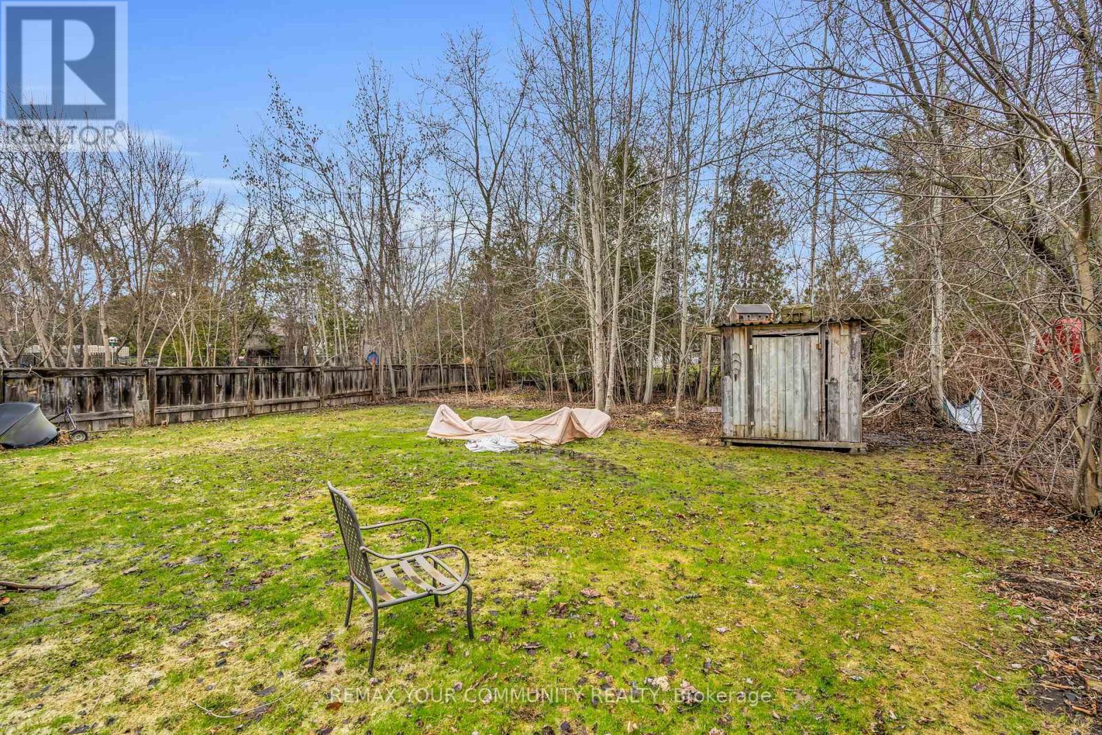 25 Grew Boulevard, Georgina, Ontario  L0E 1L0 - Photo 9 - N13001958