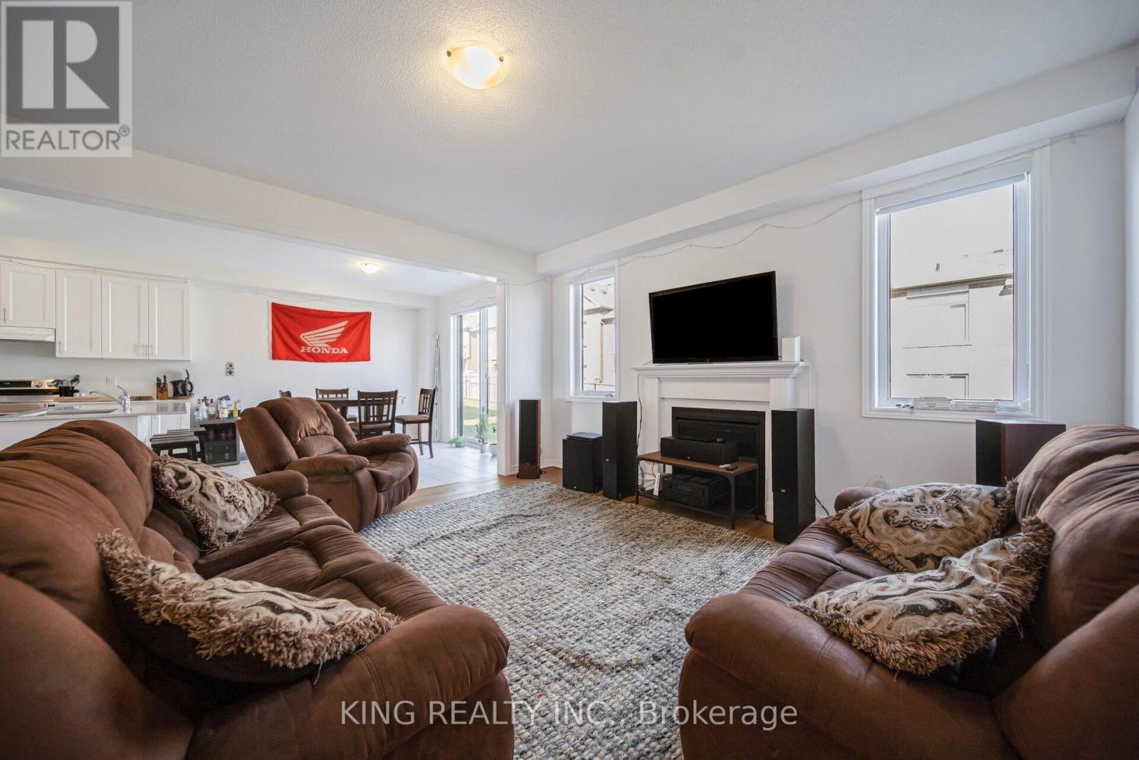 69 Lawrence D. Pridham Avenue, New Tecumseth, Ontario  L9R 0X4 - Photo 14 - N13001992