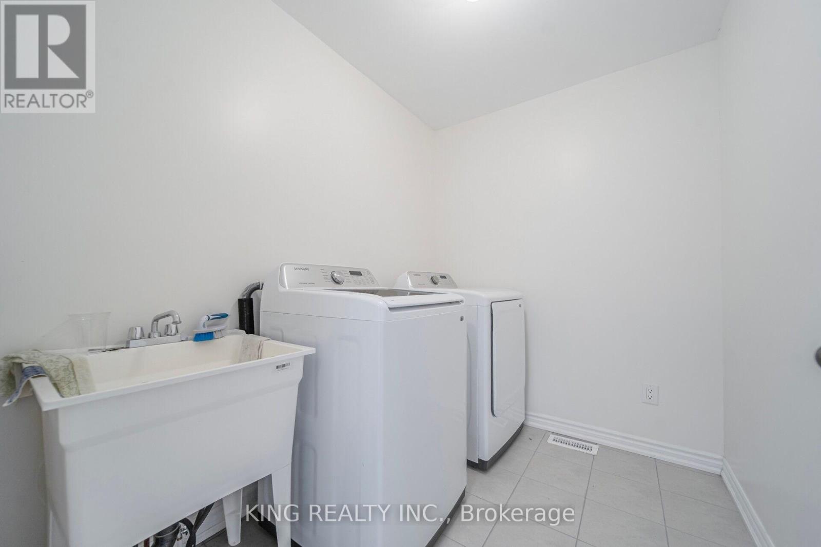 69 Lawrence D. Pridham Avenue, New Tecumseth, Ontario  L9R 0X4 - Photo 36 - N13001992