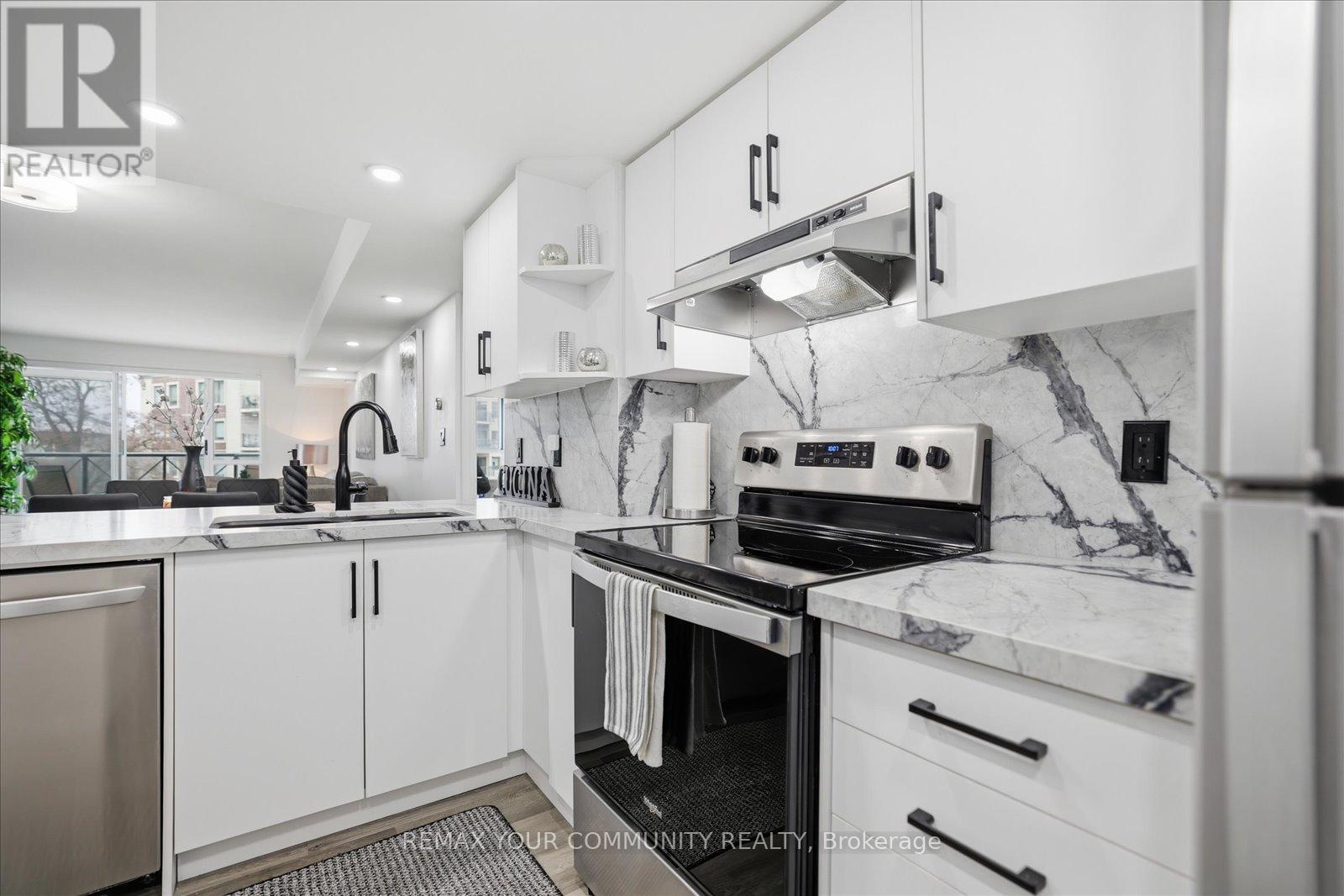 313 - 121 Woodbridge Avenue, Vaughan, Ontario L4L 9E3 - Photo 17 - N13002002