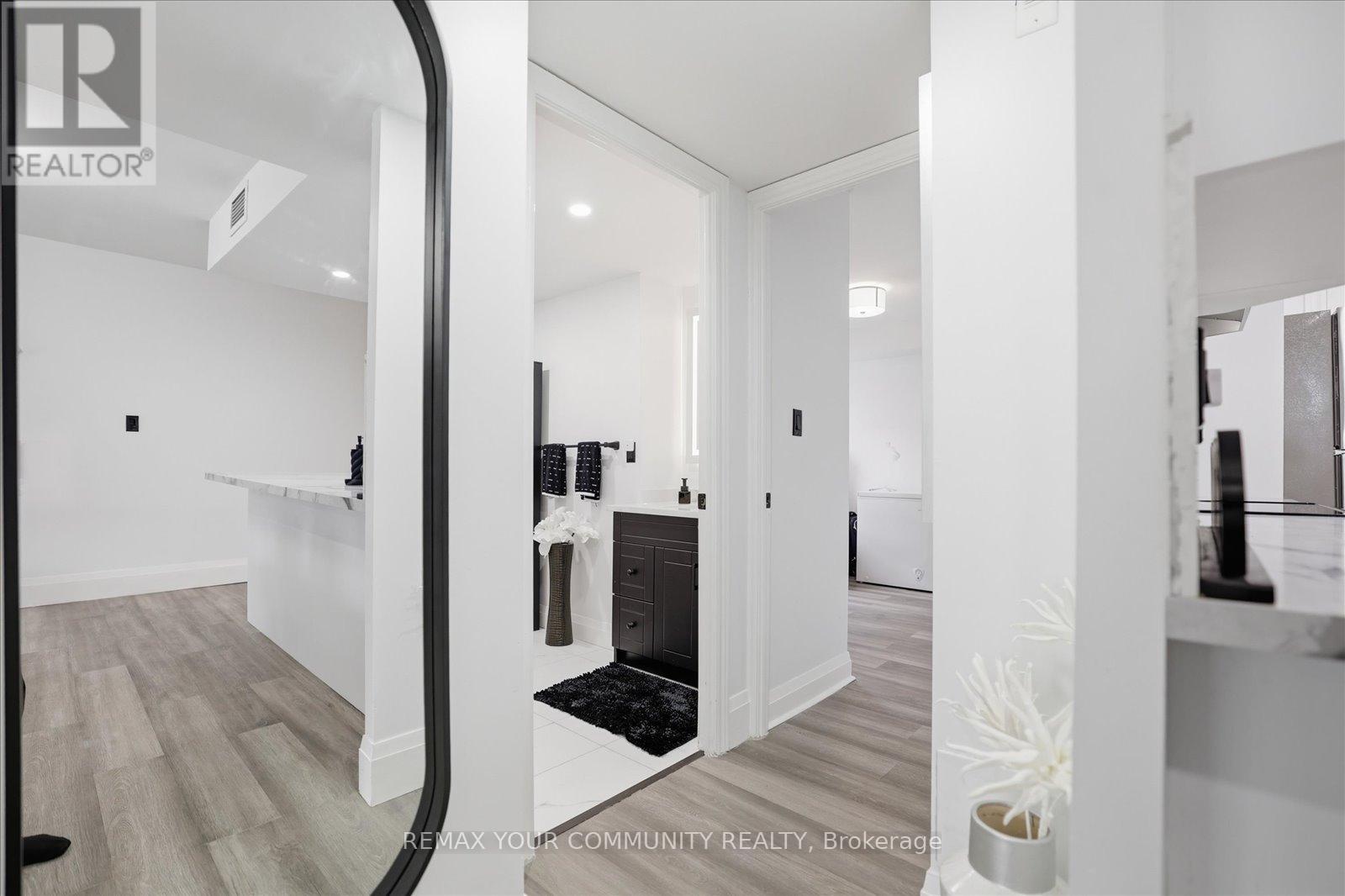 313 - 121 Woodbridge Avenue, Vaughan, Ontario L4L 9E3 - Photo 24 - N13002002