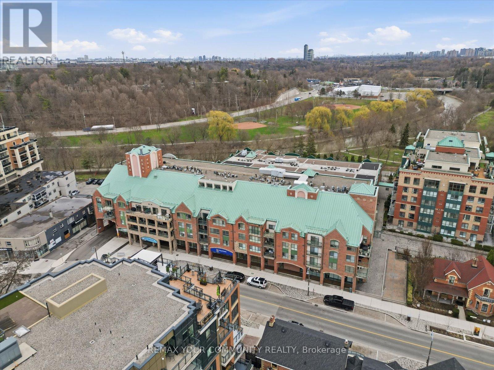 313 - 121 Woodbridge Avenue, Vaughan, Ontario L4L 9E3 - Photo 37 - N13002002