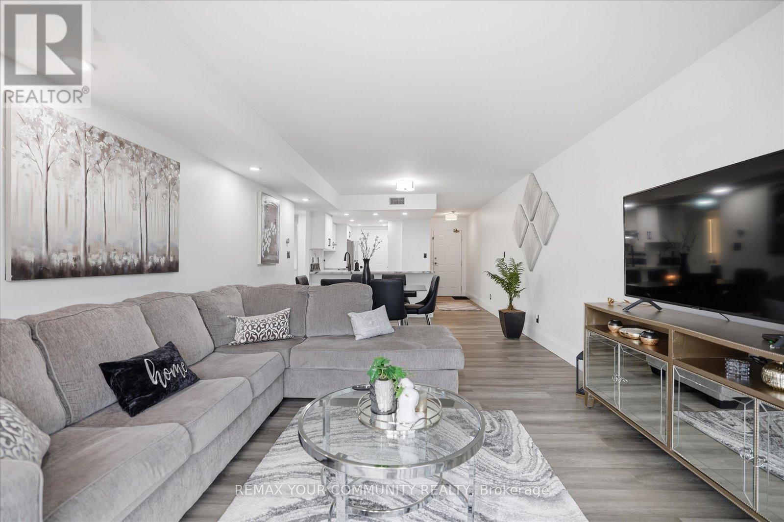 313 - 121 Woodbridge Avenue, Vaughan, Ontario L4L 9E3 - Photo 9 - N13002002