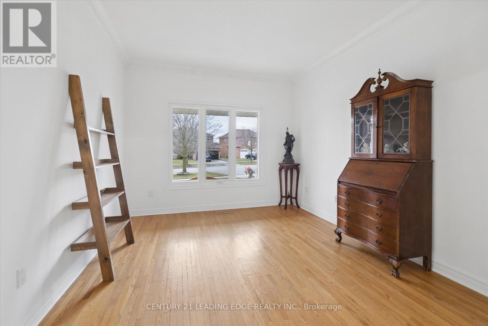 161 Shaftsbury Avenue, Richmond Hill, Ontario  L4C 0G2 - Photo 10 - N13002042