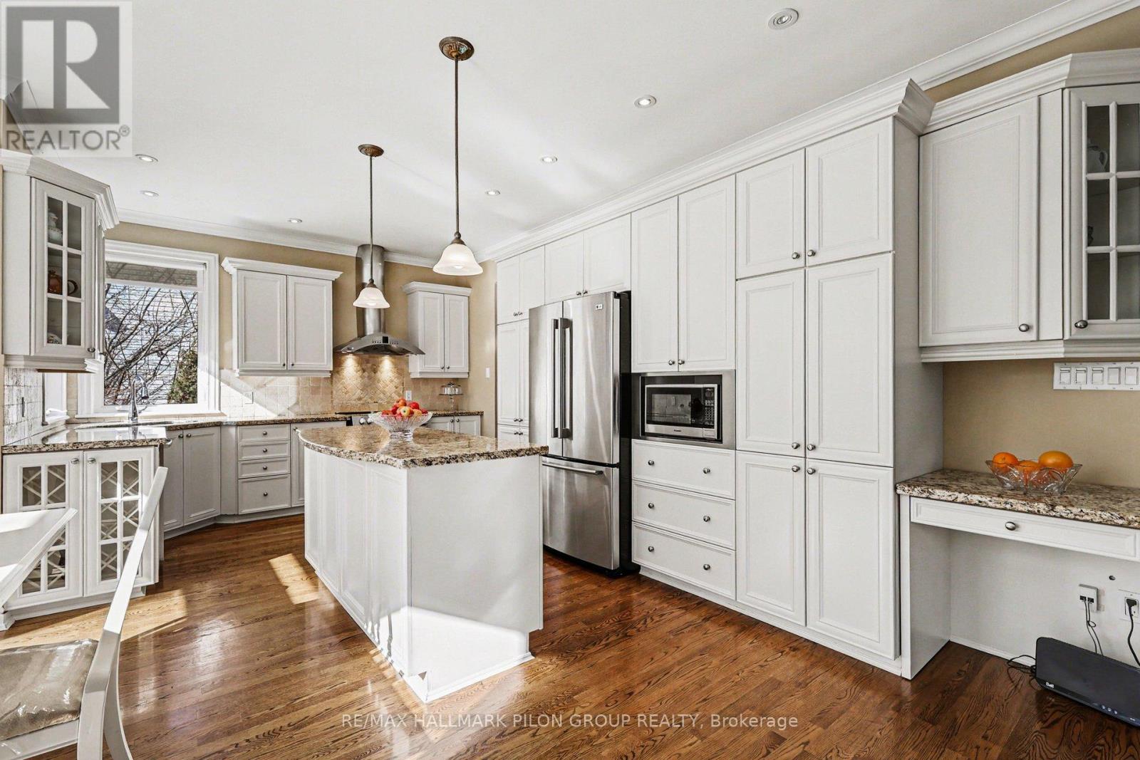 163 Copperwood Street, Ottawa, Ontario  K1C 7S3 - Photo 7 - X12909694