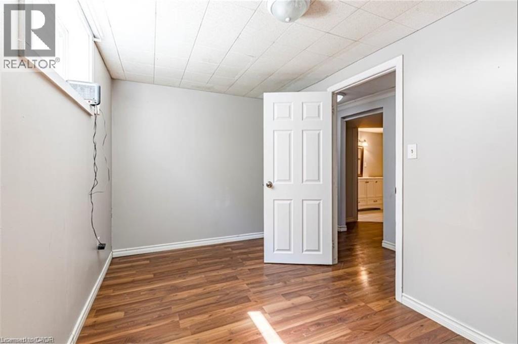 3 Veevers Drive Unit# B, Hamilton, Ontario  L8K 5P6 - Photo 12 - 40820027