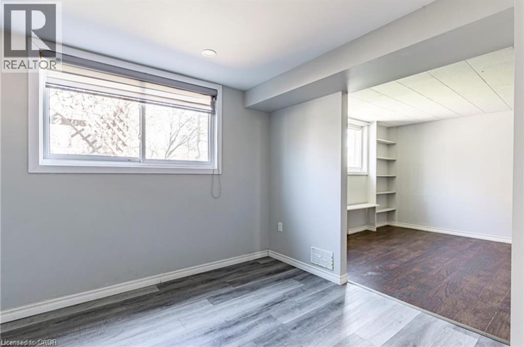 3 Veevers Drive Unit# B, Hamilton, Ontario  L8K 5P6 - Photo 6 - 40820027