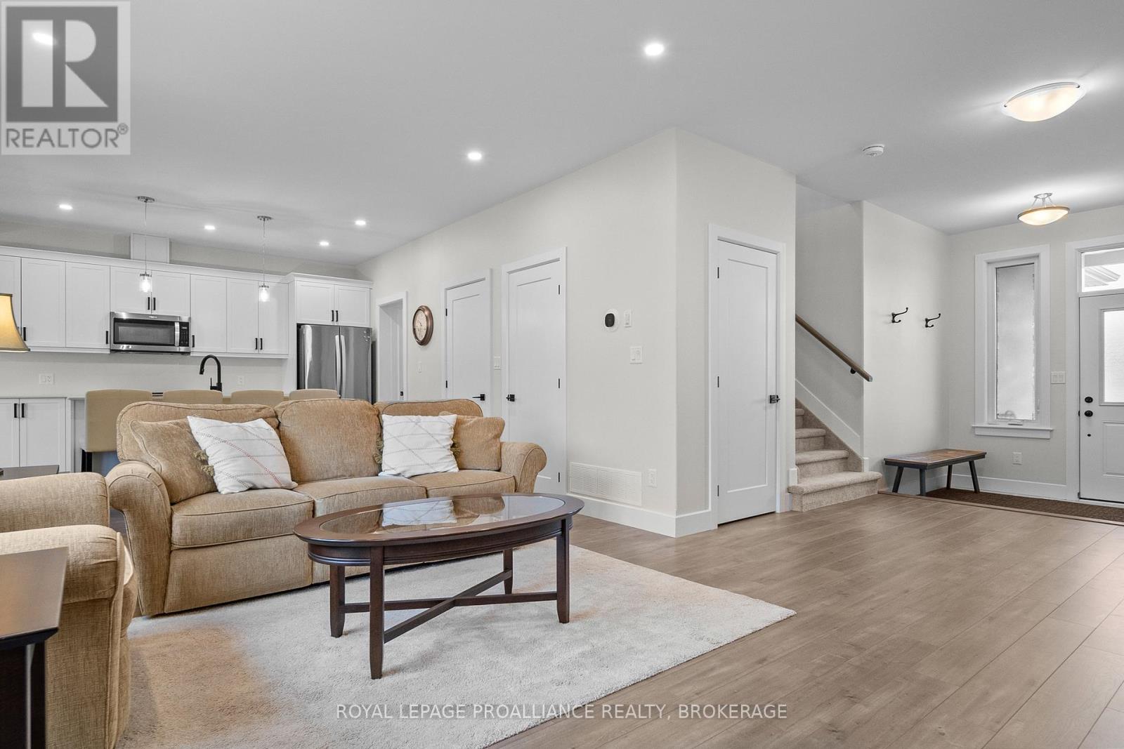 127 Brennan Crescent, Loyalist, Ontario  K0H 2H0 - Photo 10 - X13001892