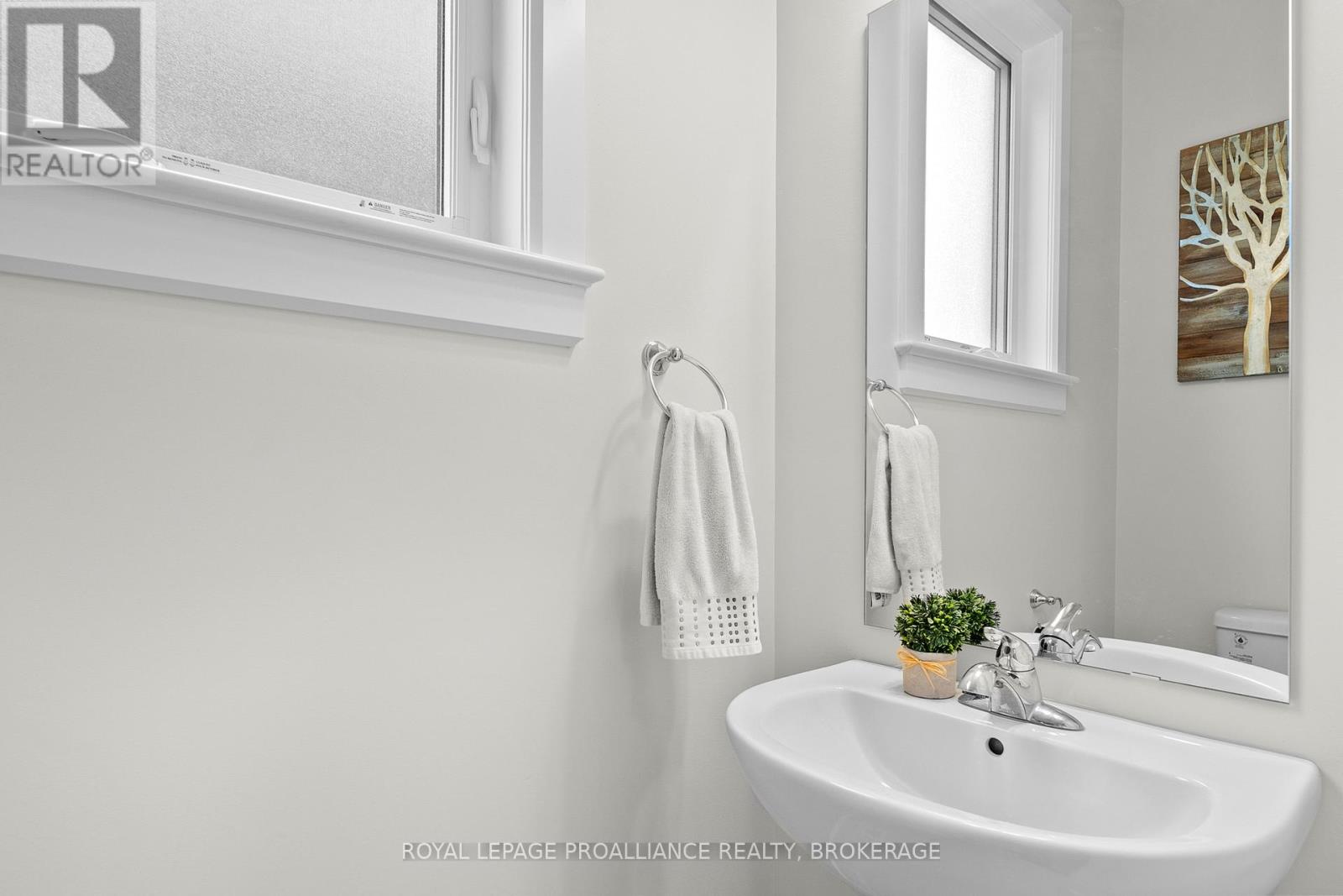 127 Brennan Crescent, Loyalist, Ontario  K0H 2H0 - Photo 23 - X13001892