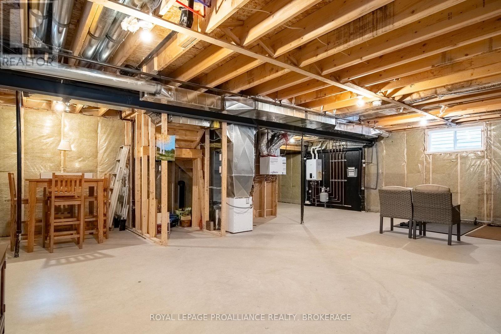 127 Brennan Crescent, Loyalist, Ontario  K0H 2H0 - Photo 39 - X13001892