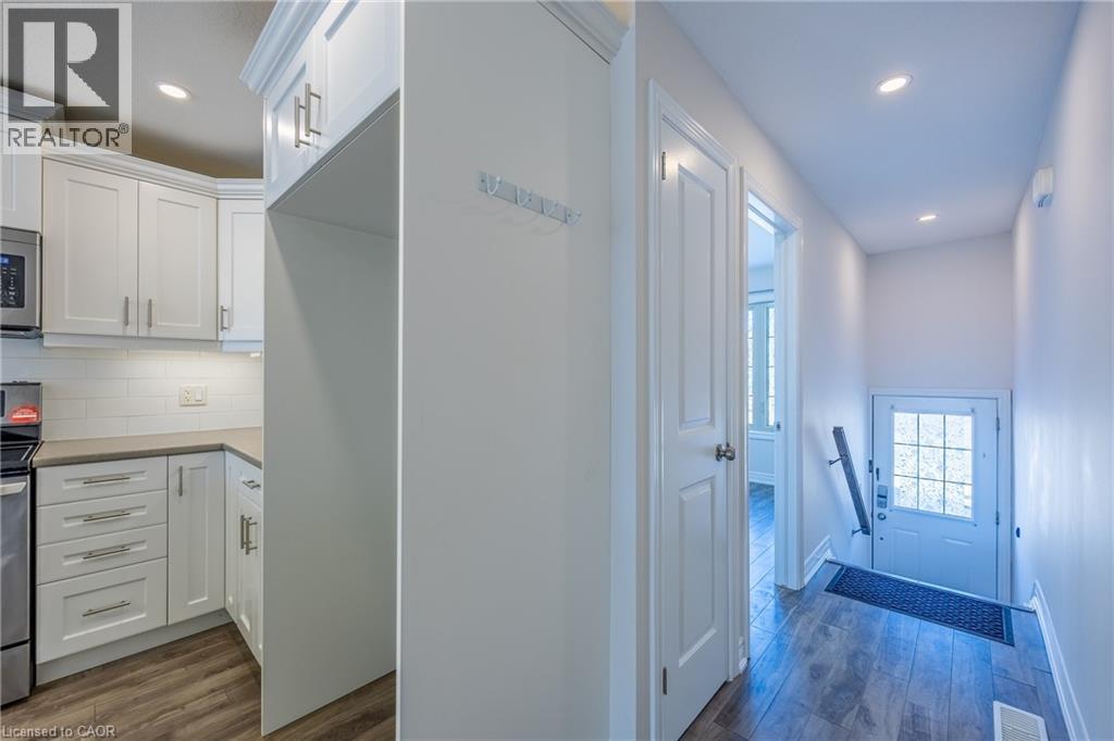 70 North Main Street, Simcoe, Ontario  N3Y 2M3 - Photo 3 - 40808449