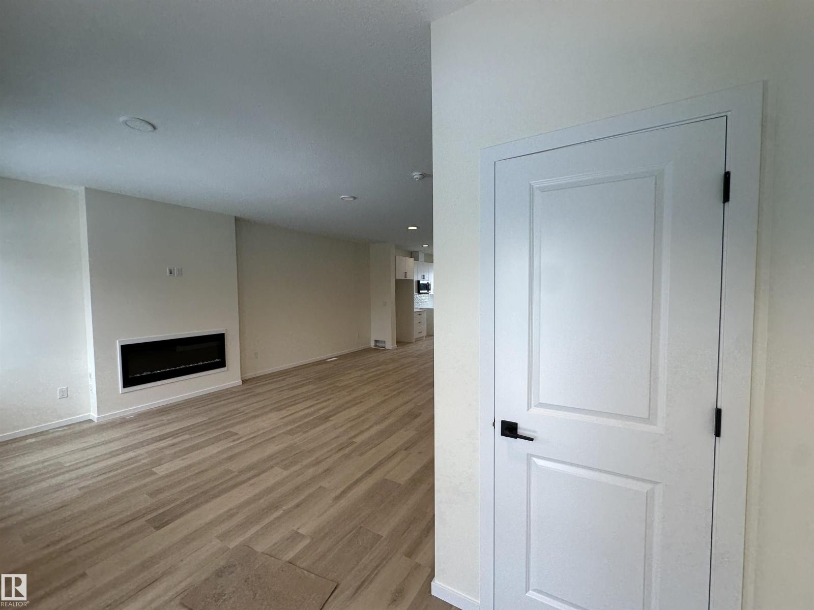 1092 Mcleod Av, Spruce Grove, Alberta  T7X 4G8 - Photo 2 - E4482354