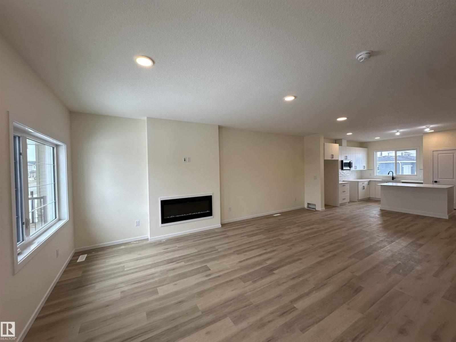 1092 Mcleod Av, Spruce Grove, Alberta  T7X 4G8 - Photo 3 - E4482354