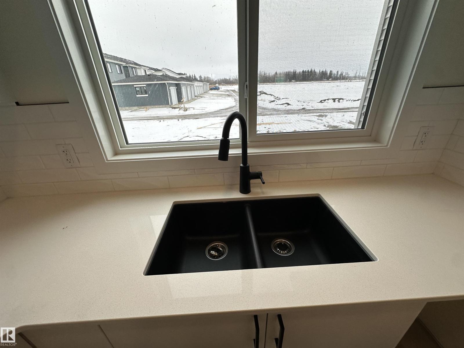 1092 Mcleod Av, Spruce Grove, Alberta  T7X 4G8 - Photo 6 - E4482354