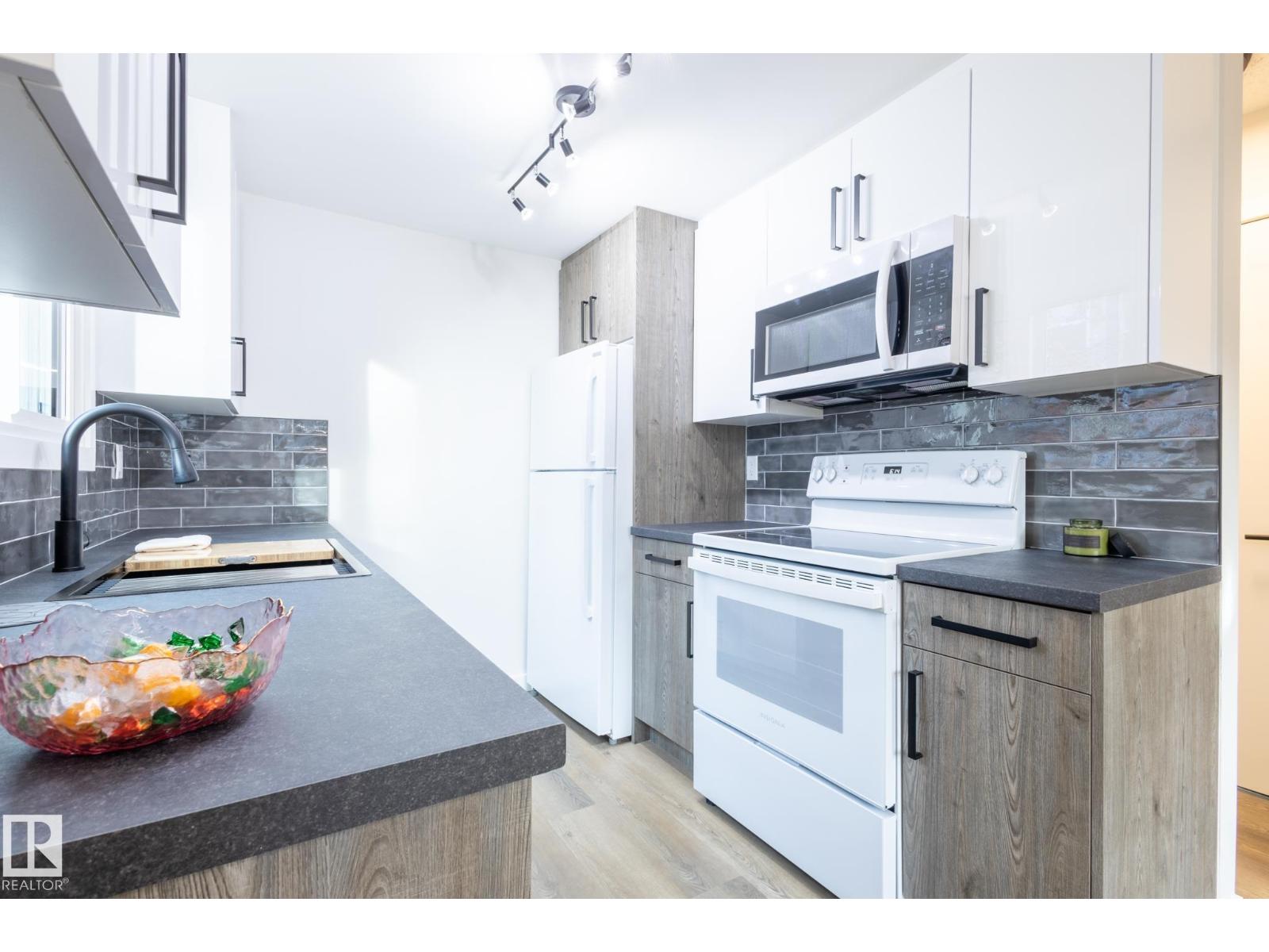 5446 144b Av Nw, Edmonton, Alberta  T5A 3N5 - Photo 9 - E4482355