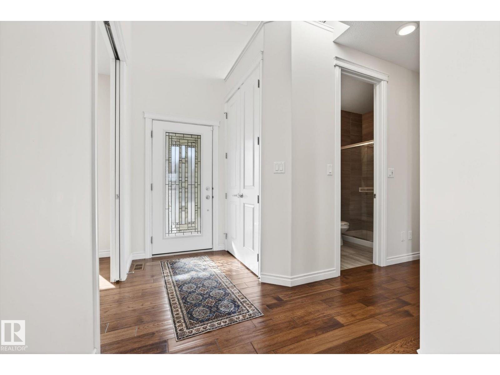 15856 13 Av Sw, Edmonton, Alberta  T6W 2N5 - Photo 4 - E4482356