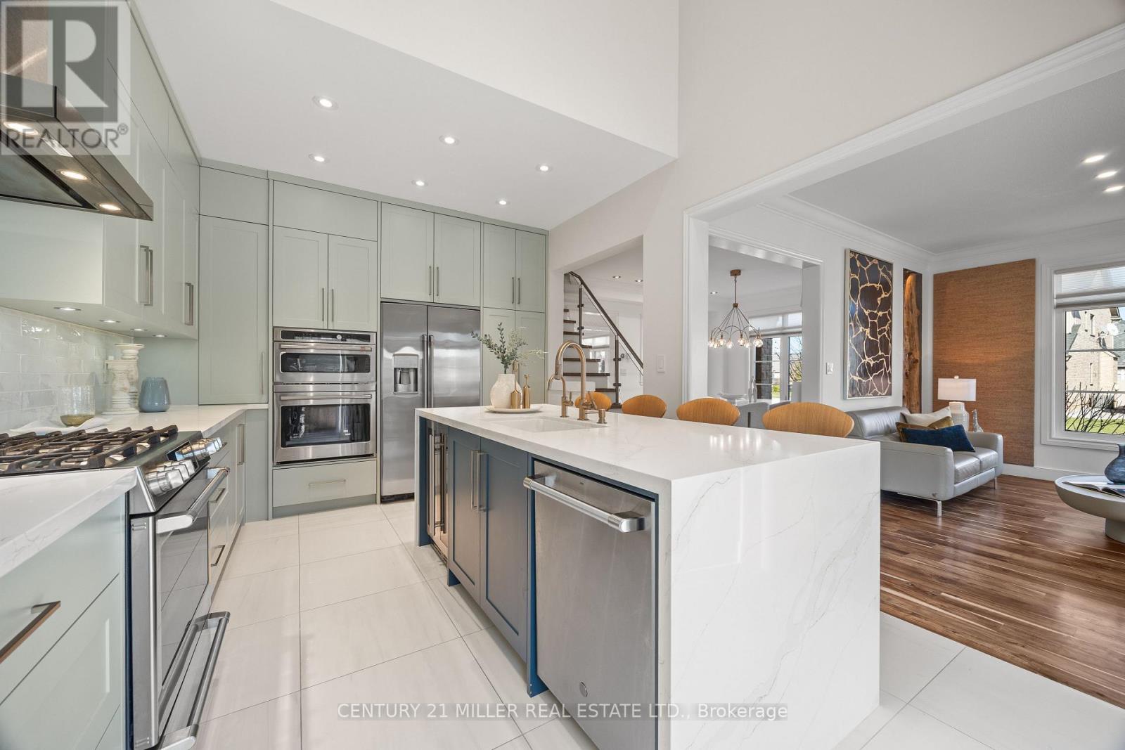 2252 Dewsbury Drive, Oakville, Ontario  L6M 0A6 - Photo 14 - W13001882