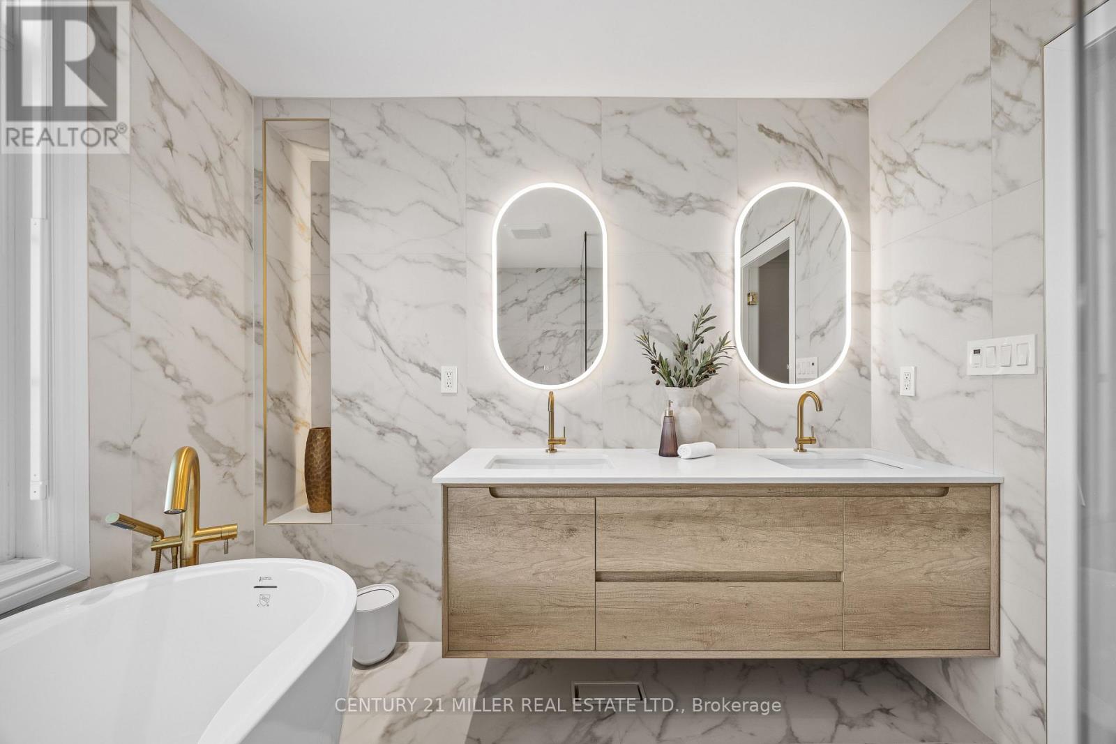 2252 Dewsbury Drive, Oakville, Ontario  L6M 0A6 - Photo 24 - W13001882