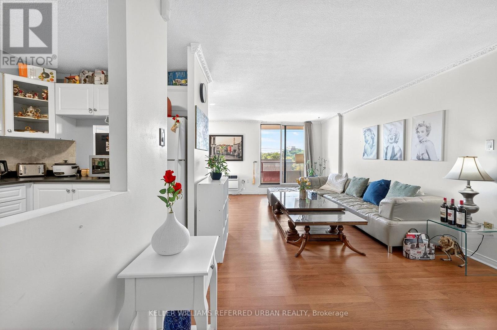 401 - 1881 Jane Street, Toronto, Ontario  M9N 3S7 - Photo 3 - W13001890