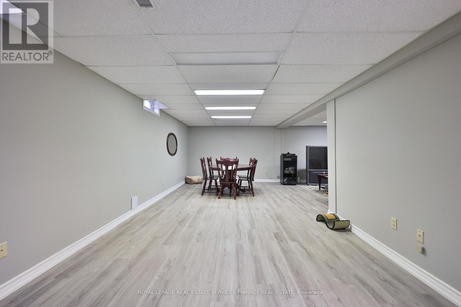 2031 Pen Street, Oakville, Ontario  L6H 3L2 - Photo 34 - W13001900