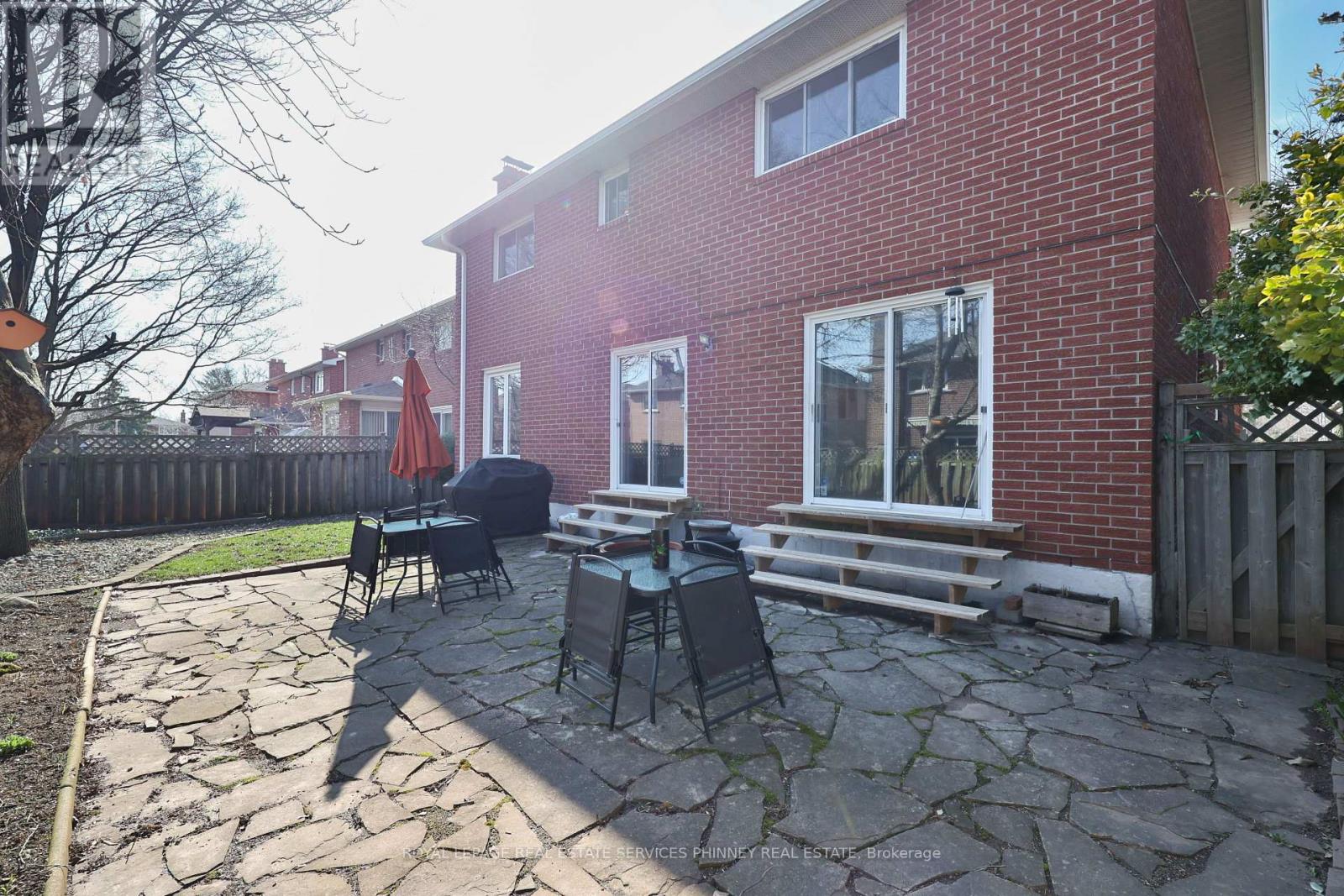 2031 Pen Street, Oakville, Ontario  L6H 3L2 - Photo 39 - W13001900