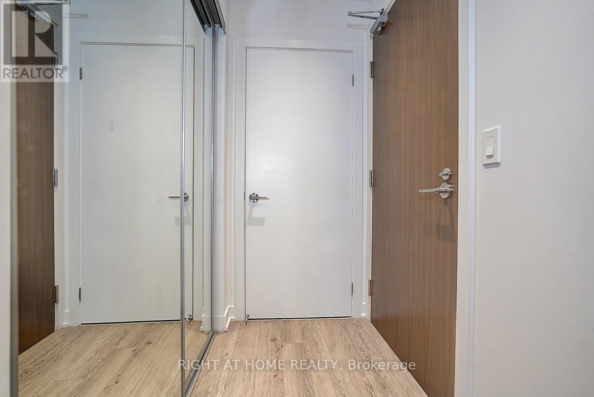 2817 - 1926 Lakeshore Boulevard W, Toronto, Ontario  M6S 0B1 - Photo 5 - W13001932