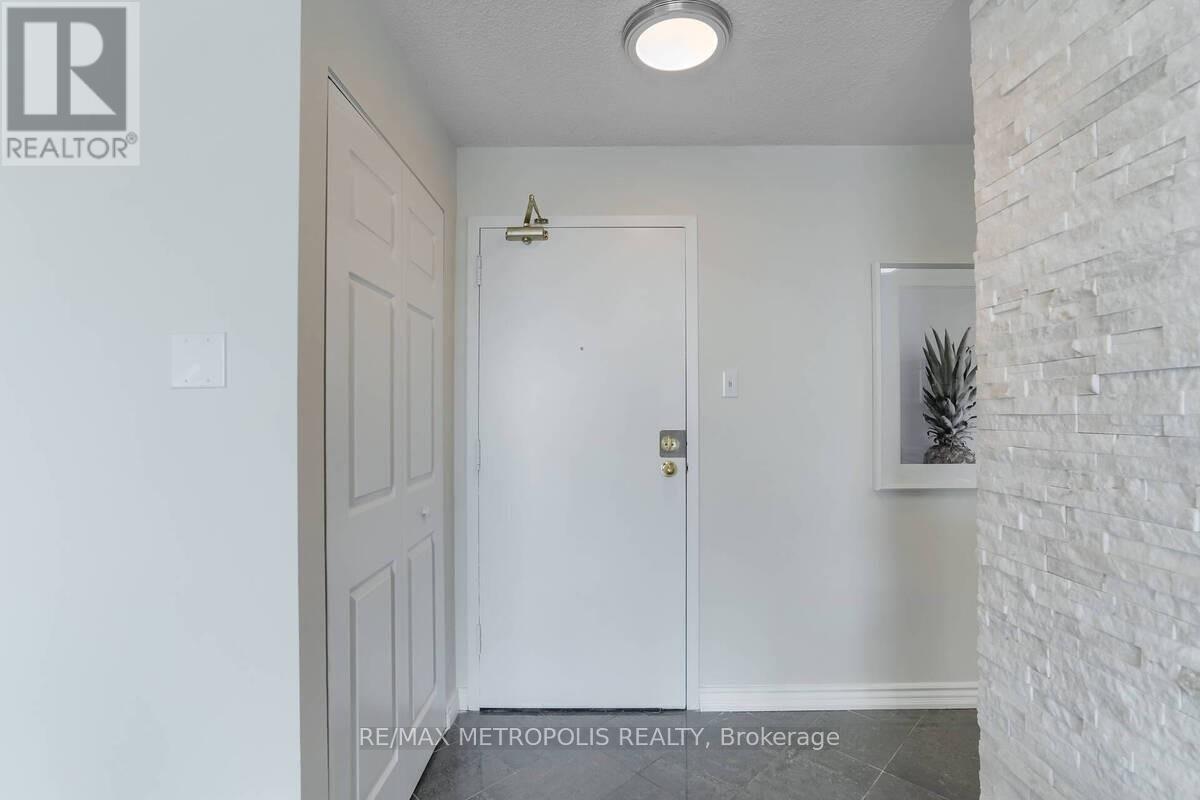 1118 - 35 Trailwood Drive, Mississauga, Ontario  L4Z 3L6 - Photo 7 - W13001948