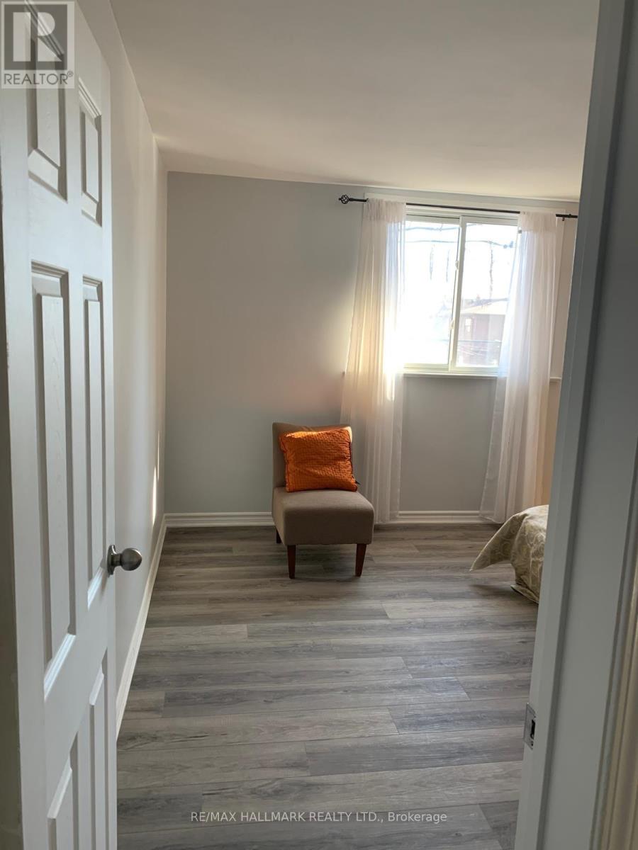 Main - 70 Rockwell Avenue, Toronto, Ontario  M6N 1N6 - Photo 11 - W13001962