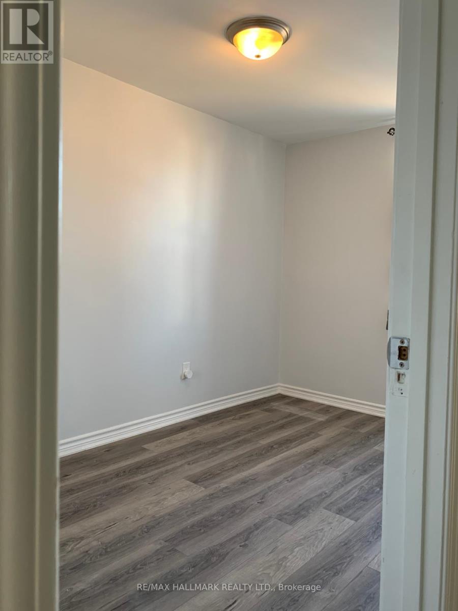 Main - 70 Rockwell Avenue, Toronto, Ontario  M6N 1N6 - Photo 12 - W13001962