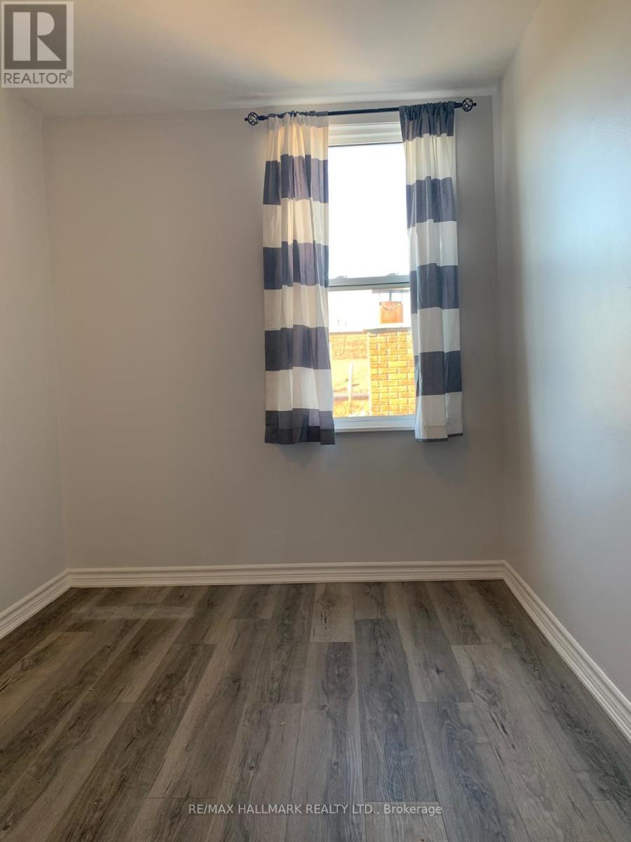 Main - 70 Rockwell Avenue, Toronto, Ontario  M6N 1N6 - Photo 13 - W13001962