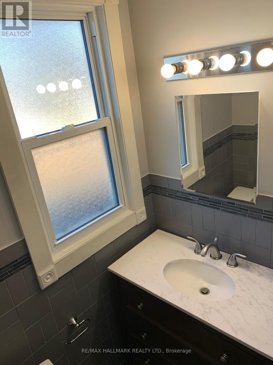 Main - 70 Rockwell Avenue, Toronto, Ontario  M6N 1N6 - Photo 15 - W13001962