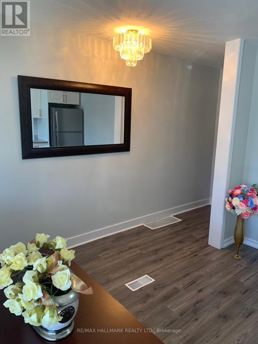 Main - 70 Rockwell Avenue, Toronto, Ontario  M6N 1N6 - Photo 6 - W13001962