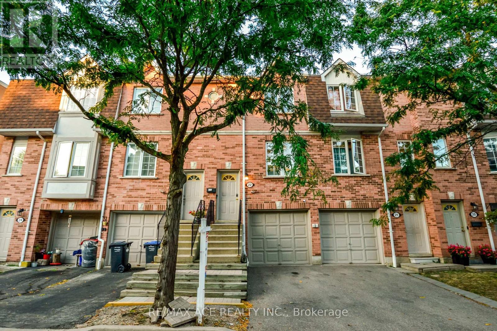 22 - 1525 SOUTH PARADE COURT, Mississauga, Ontario