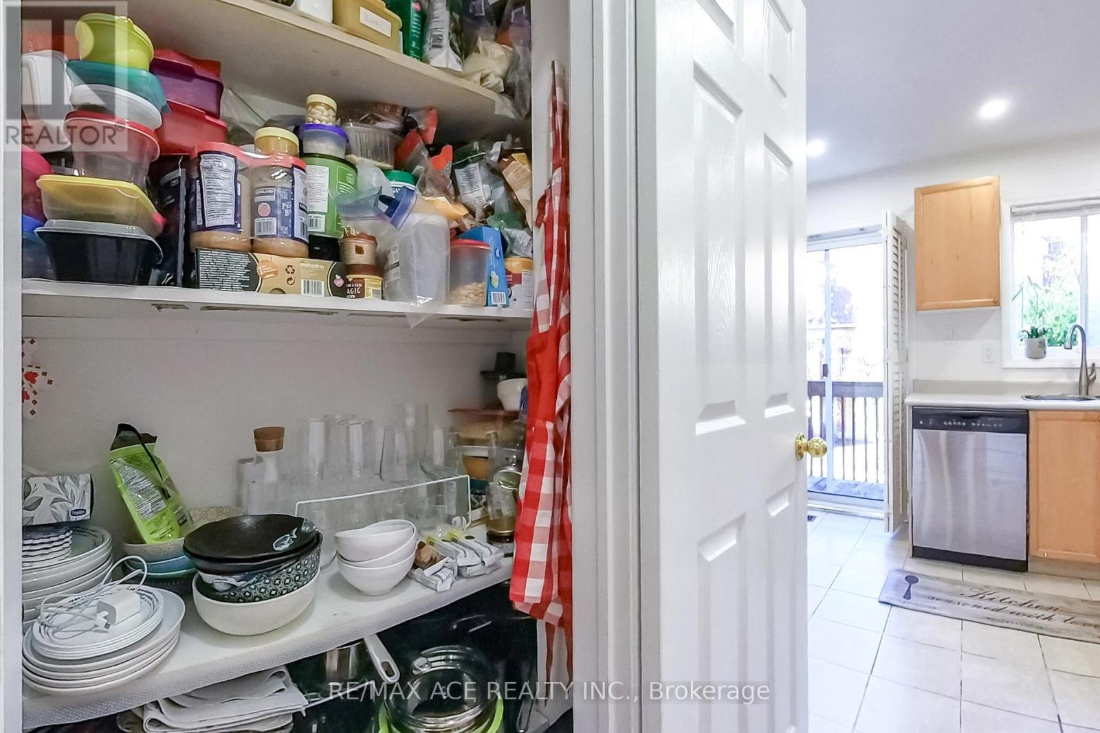 22 - 1525 South Parade Court, Mississauga, Ontario  L5M 6E9 - Photo 15 - W13002010